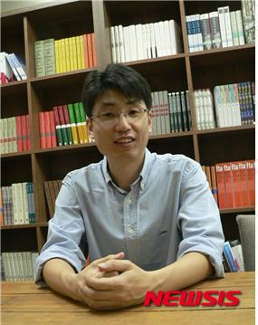 【서울=뉴시스】경희대학교 고봉준 교수 (사진 = 경희대 제공) 2015.05.22.&nbsp; photo@newsis.com