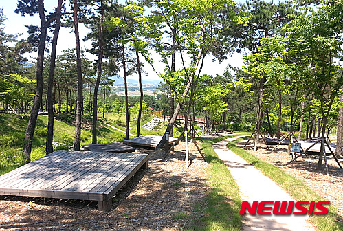 호남의 8대 명산인 나주 금성산 기슭에 조성된 생태숲 체험장. (사진=나주시 제공) photo@newsis.com