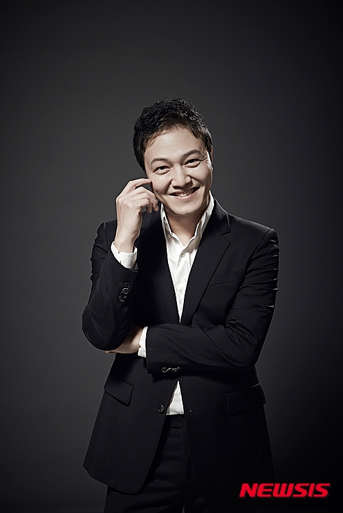 정웅인, 연극 '술과 눈물과 지킬앤하이드' 배우(사진=공연제작사 적도)