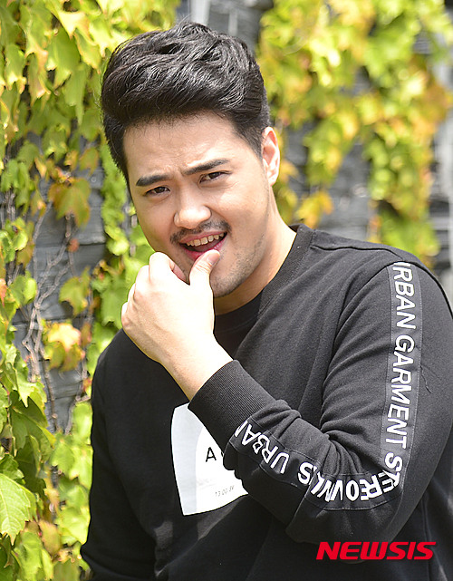 associate_pic