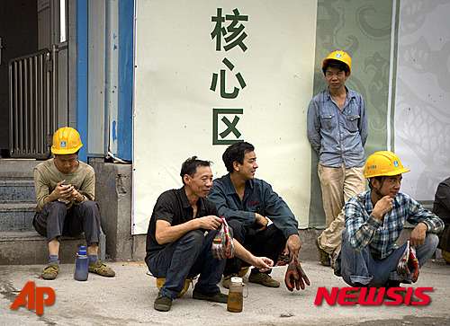 中 12월 레이팅독 서비스업 PMI 52.0· 0.1P↓…"6개월 만에 최저"