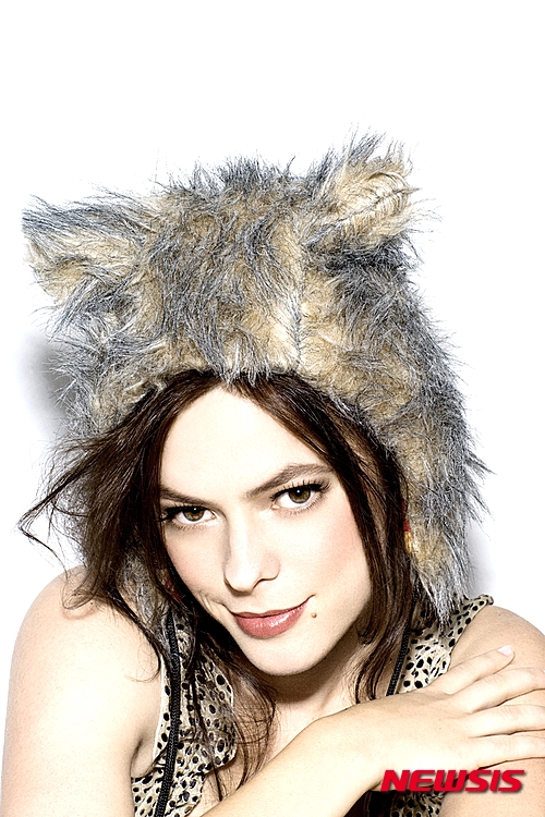 렌카, 호주 출신 팝 싱어송라이터(사진=소니뮤직)