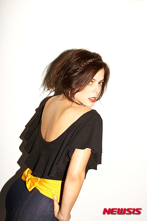 렌카, 호주 출신 팝 싱어송라이터(사진=소니뮤직)