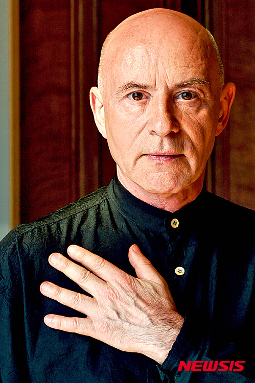 크리스토프 에센바흐, 독일 거장 지휘자 겸 피아니스트(사진=by Eric Brissaud)