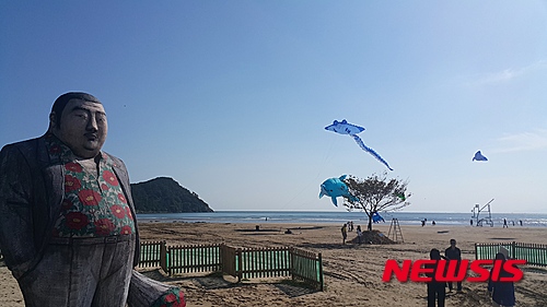 【서울=뉴시스】 박현주기자=김원근의 '손님'.