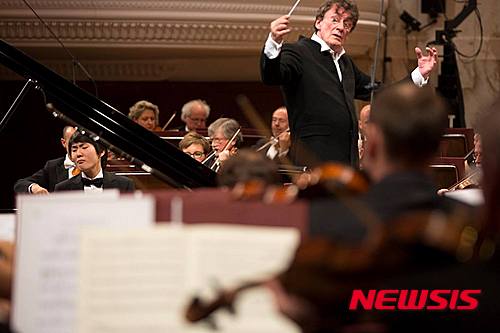 【서울=뉴시스】조성진, 피아니스트(Bartek Sadowski)