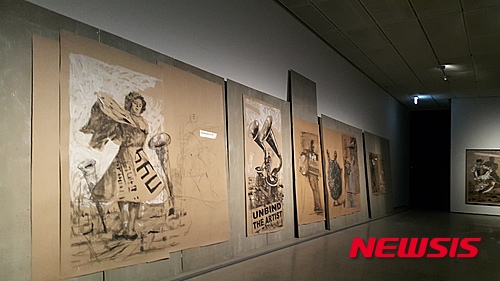 【서울=뉴시스】국립현대미술관 서울관 '윌리엄 켄트리지: 주변적 고찰'전