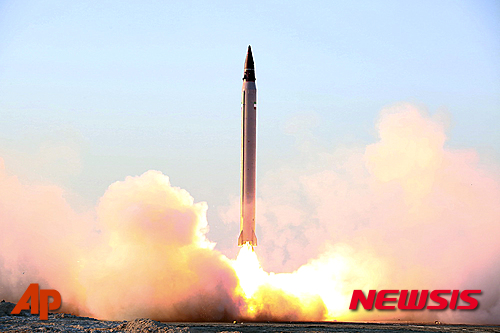 폼페이오 美국무 "이란 미사일 발사, 안보리 결의 위반"