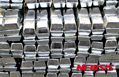 원자재 가격 꿈틀…석유·금속류 1년새 20% 넘게 올라