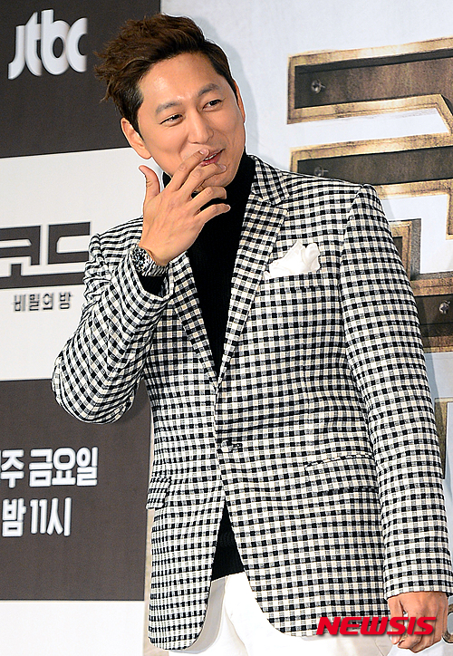 방송인 한석준, 사진작가와 4월 결혼