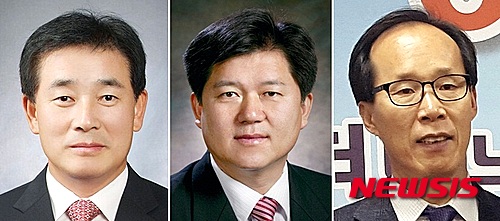  【진천=뉴시스】강신욱 기자 = 4월 13일 20대 총선과 함께 치러지는 충북 진천군수 재선거가 4일로 꼭 100일 남았다. 진천군수 재선거는 지금까지 송기섭(더불어민주당) 전 행정중심복합도시건설청장, 김동구(새누리당) 전 진천군의회 부의장, 이수완(더불어민주당) 전 충북도의회의원 등 3명이 기자회견을 통해 출마를 공식 선언했다. 사진 왼쪽부터 출마 선언 순으로 송기섭·김동구·이수완씨. 2016.01.03. (사진=뉴시스 DB)&nbsp; photo@newsis.com&nbsp; 