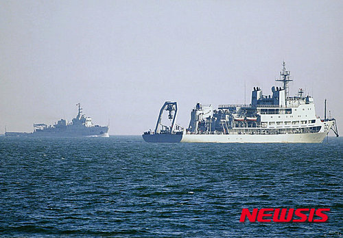 【서울=뉴시스】중국 해군 최신예 쇄빙선 하이빙 722
