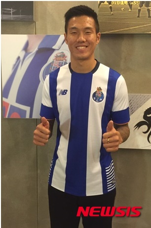 【서울=뉴시스】지난 15일 FC포르투로 이적한 석현준의 모습. (사진 = S&B컴퍼니 제공). 2016.01.20.