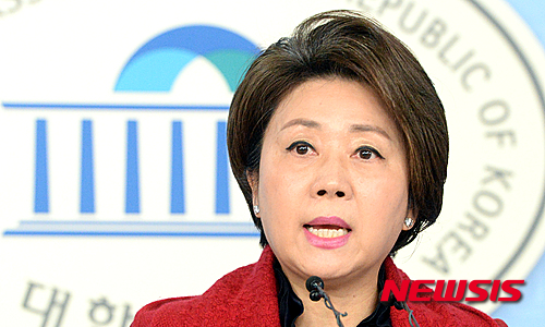 【서울=뉴시스】이종철 기자 = 정옥임 전 북한이탈주민지원재단 이사장이 2일 오전 서울 여의도 국회 정론관에서 20대 총선 출마의사를 밝히고 있다.&nbsp; 2016.02.02 jc4321@newsis.com&nbsp; 