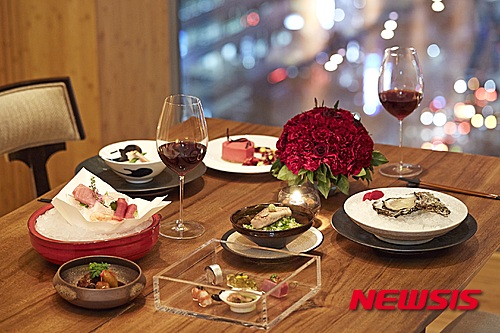 【서울=뉴시스】포시즌스 호텔 서울 ‘키오쿠’의 밸런타인데이 스페셜 다이닝.