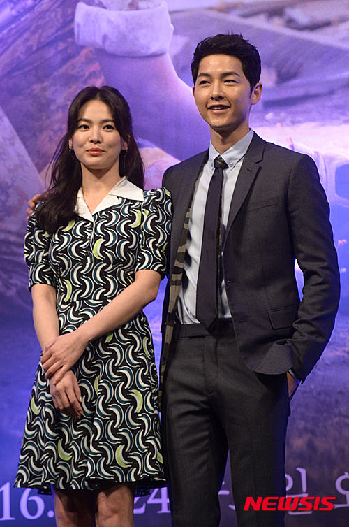 '한달 전까지 친구랬는데'···송중기·송혜교, 세 번의 거짓말