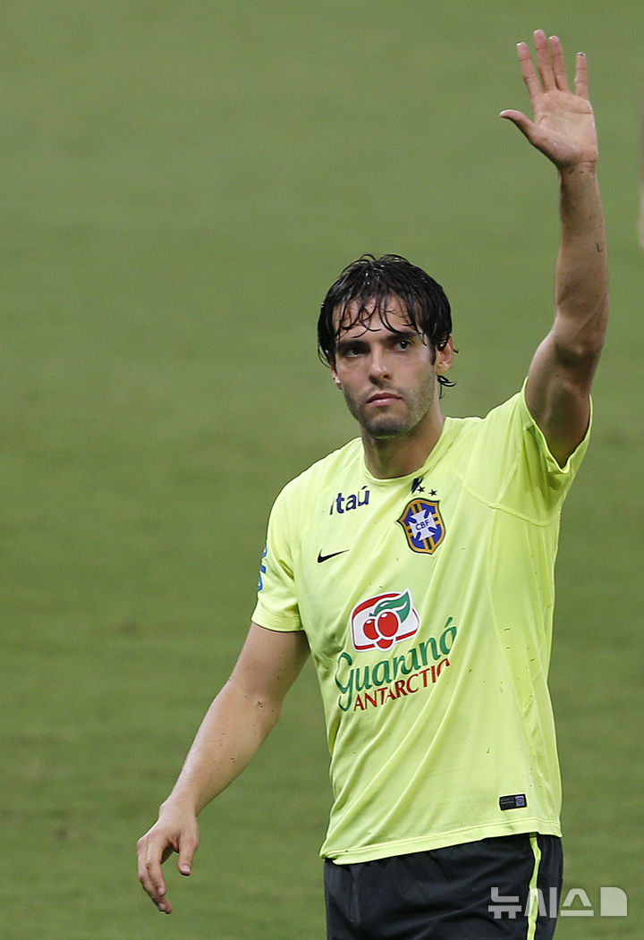 [포르탈레자=AP/뉴시스] 현역 시절 브라질 축구 국가대표팀에서 뛰었던 카카. 2016. 3. 1.