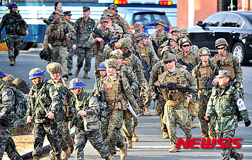 환추스바오 "한미훈련 없어지면 한반도 참신해져"