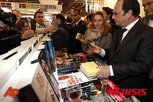 【파리=AP/뉴시스】올랑드 프랑스 대통령