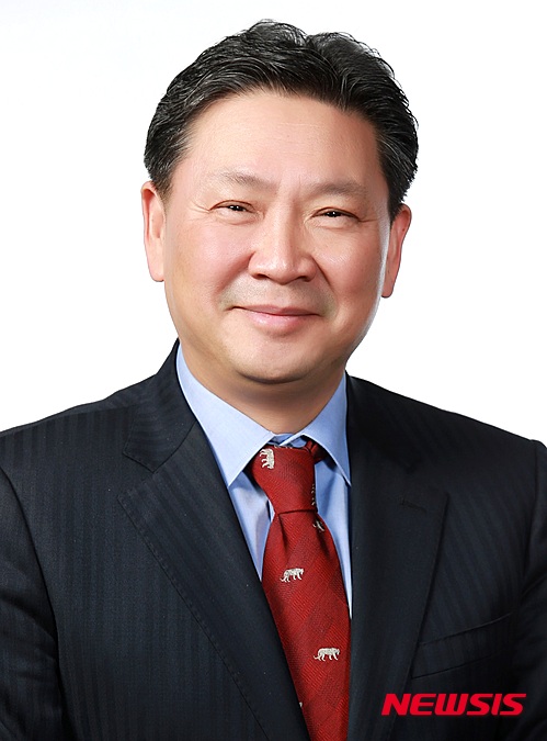 유수홀딩스 송영규 대표이사