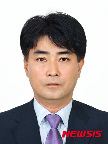 【서울=뉴시스】김선철 정다운 대표