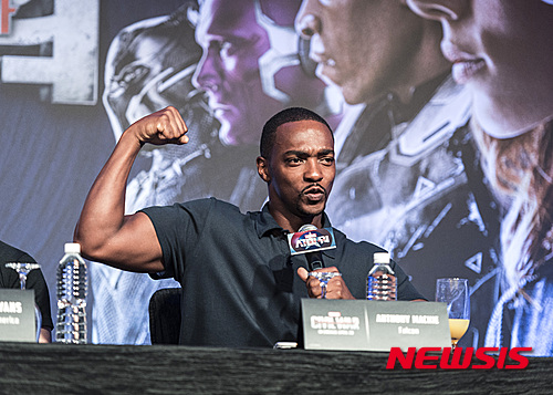 '캡틴 아메리카: 시빌 워' 싱가포르 기자간담회에 팔콘 역할의 안소니 마키(월트디즈니컴퍼니코리아)