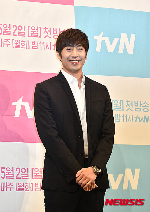 '신화' 에릭·앤디, 예능 '세빌리아의 이발사' 출연