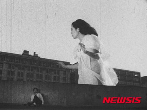아다치 마사오 작품 '갤럭시'