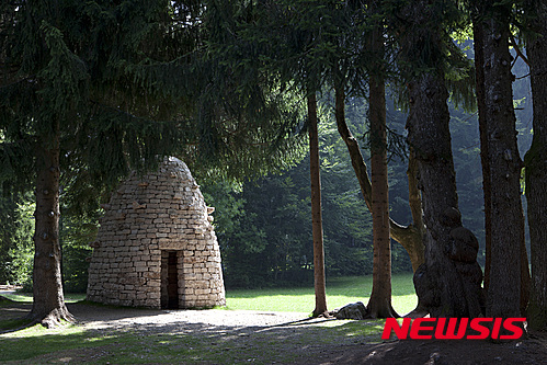 크리스 드루리 작품.