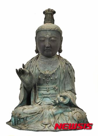 【서울=뉴시스】간논지 관세음보살 좌상(일본 유형문화재), 높이 50.5㎝ 무게 38.6㎏ 