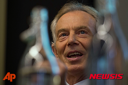 【런던=AP/뉴시스】24일(현지시간) 영국 런던에서 열린 토론회에서 토니 블레어 전 총리가 발언하고 있다. 블레어 전 총리는 수니파 극단주의 무장단체인 이슬람국가(IS)를 격퇴하기 위해서는 지상군 투입이 불가피하다고 밝혔다. 2016.05.25