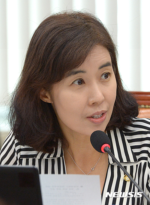 【서울=뉴시스】조수정 기자 = 박경미 더불어민주당 의원. 2016.06.23. chocrystal@newsis.com