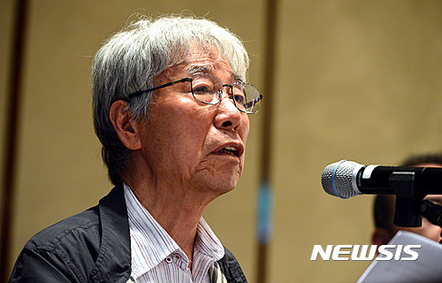 【서울=뉴시스】임태훈 기자 = 이우환 화백이 2016년 6월30일 서울 서울 중구 웨스틴조선호텔에서 경찰의 위작 수사와 관련해 기자회견을 하고 있다. 2016.06.30. taehoonlim@newsis.com