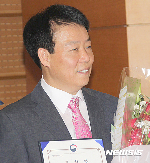 (주)텔레비트는 1일 '2016 대한민국 녹색경영대상' 시상식에서 녹색기술부분 최고상인 산업통상자원부 장관상을 수상했다고 밝혔다.