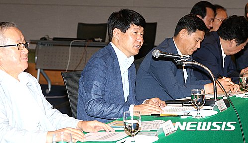 고용부 "탄력근로제 확대 필요…건강권 보장 조화롭게 설계"