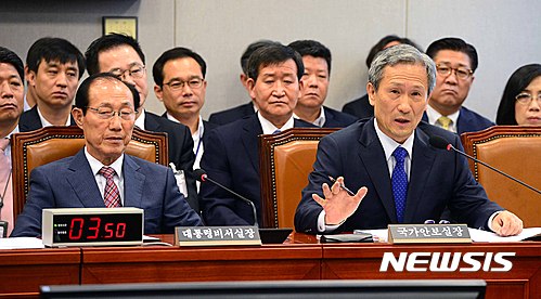 【서울=뉴시스】전신 기자 = 김관진 국가안보실장이 13일 서울 여의도 국회에서 열린 운영위원회 전체회의에서 의원들의 사드 관련 질의에 답변하고 있다. 2016.07.13&nbsp; photo1006@newsis.com 