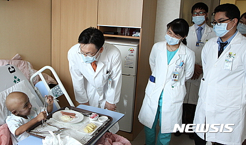 【서울=뉴시스】성모병원 의료진