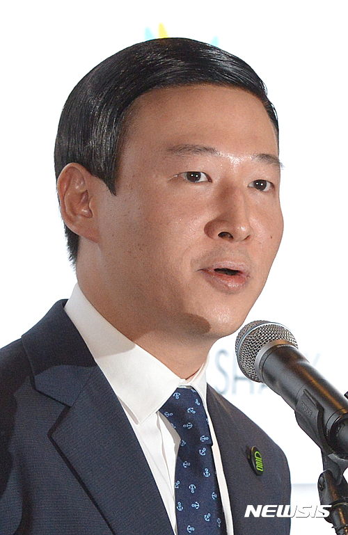 '쉑쉑버거' 도입 SPC 허희수, 대마 밀수·흡연 혐의로 재판행