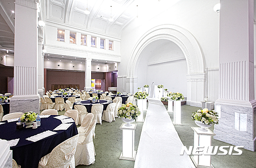 【서울=뉴시스】서울시청 지하 2층 태평홀 시민청 결혼식장. 2016.08.01. (사진 = 서울시 제공) photo@newsis.com