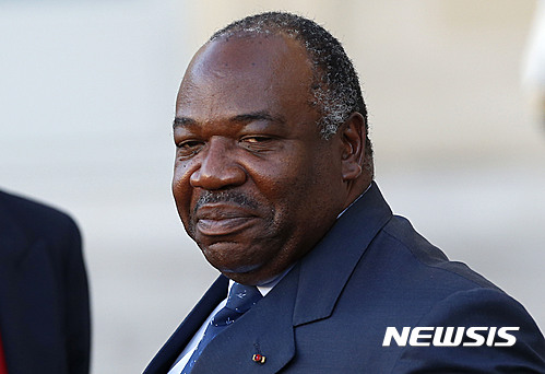 【AP/뉴시스】2015년 11월 프랑스 엘리제궁을 방문한 가봉의 알리 봉고 온딤바 대통령. 2016. 9. 6.