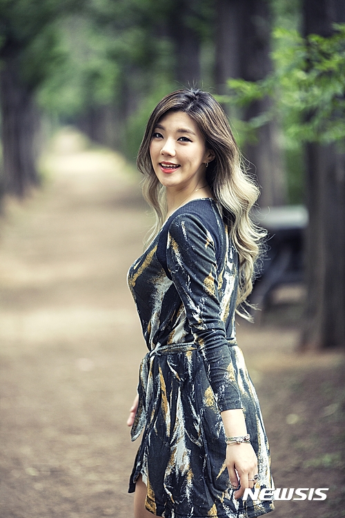 예뻐진 김주나 "'김수현 동생'보다 '솔로가수 김주나'로"