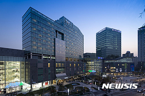 【서울=뉴시스】서울 영등포구 영등포동 코트야드 메리어트 서울 타임스퀘어 전경. 