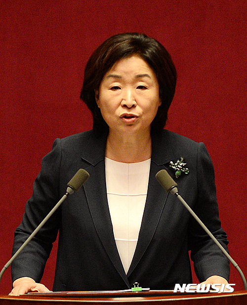 【서울=뉴시스】김진아 기자 = 지난 2016년 9월20일 서울 여의도 국회 본회의장에서 비교섭단체 대표연설을 한 심상정 정의당 대표. 2016.09.20. bluesoda@newsis.com