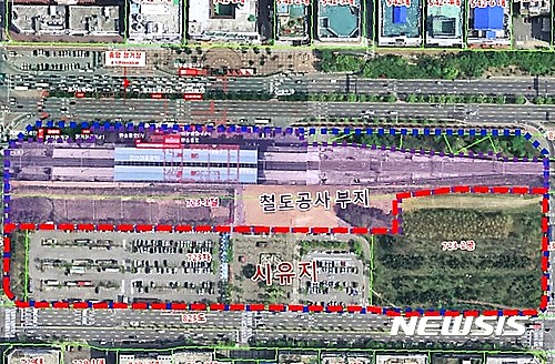 【안산=뉴시스】이종일 기자 = 경기 안산시는 고잔동 중앙역 역세권 개발사업을 취소했다고 5일 밝혔다. 사진은 중앙역 일원으로 빨간색 점선으로 표시된 곳이 시유지이고, 파란색 점선으로 이뤄진 곳이 철도부지(중앙역사 포함)이다. 2016.10.05. (사진 = 안산시 제공) photo@newsis.com