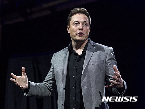 【호든=AP/뉴시스】일론 머스크. 2016.11.02 