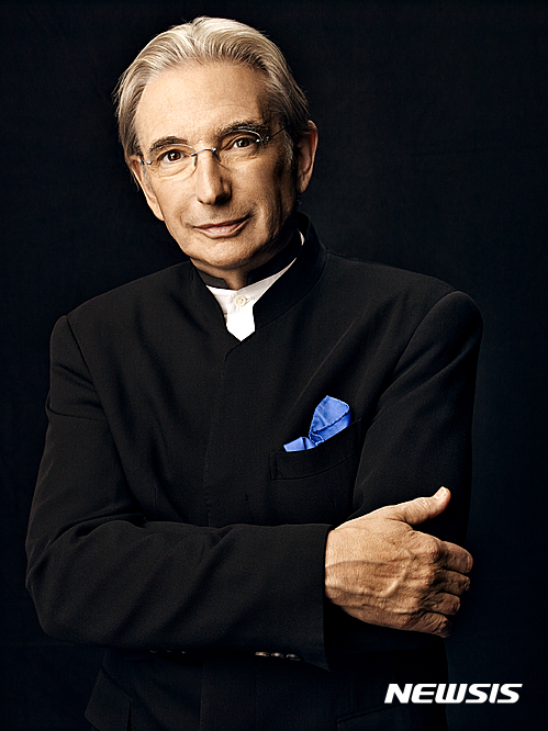 【서울=뉴시스】마이클 틸슨 토머스 & 샌프란시스코 심포니 오케스트라(사진=크레디아)