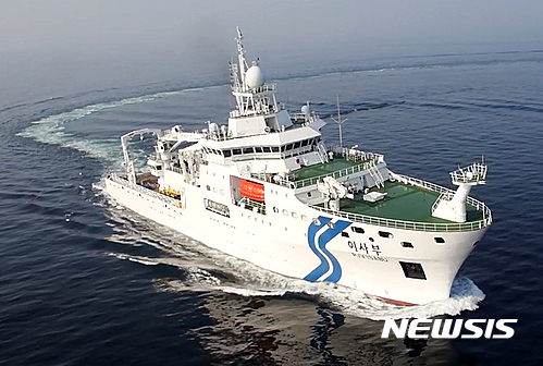 [부산=뉴시스] 해양과학조사선 '이사부호' (사진=해수부 제공) yulnetphoto@newsis.com