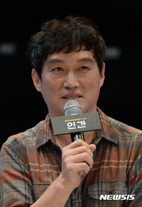 [대구=뉴시스] 고명환 작가. (사진=뉴시스 DB)