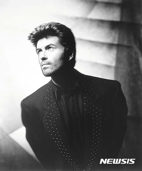 【서울=뉴시스】조지 마이클, 영국 팝스타(사진=소니뮤직)