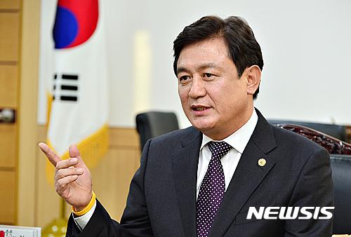 【청주=뉴시스】인진연 기자 = 김병우 충북도교육감. 2018.11.20 (사진=뉴시스DB) inphoto@newsis.com